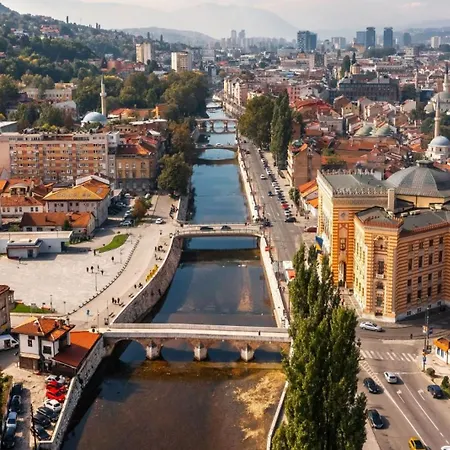 Old Town Bascarsija -modern *